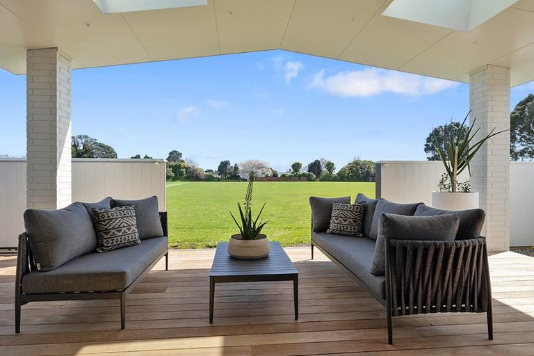 Photo of property in 63c Mangorei Road, Strandon, New Plymouth, 4312