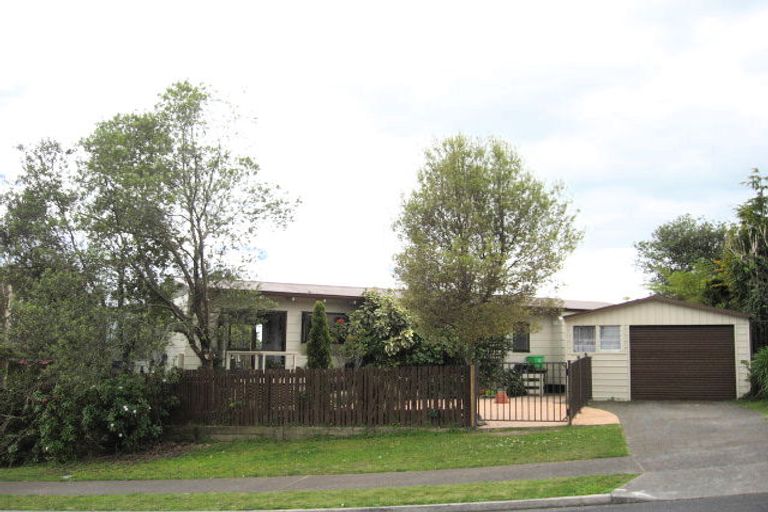 Photo of property in 1 Holmburn Street, Welcome Bay, Tauranga, 3112
