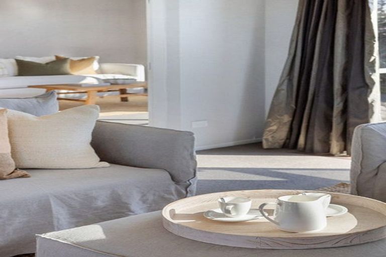 Photo of property in 14 Robieson Street, Roseneath, Wellington, 6011