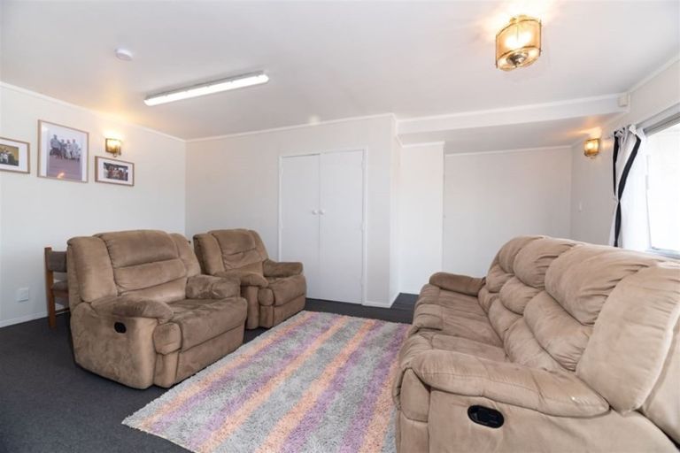 Photo of property in 2/111 Hillside Road, Papatoetoe, Auckland, 2025