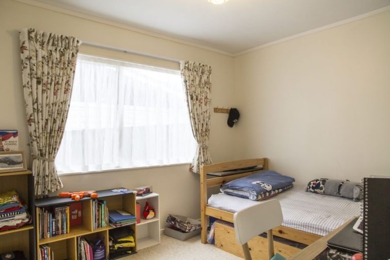 Photo of property in 1/66 Coronation Road, Hillcrest, Auckland, 0627