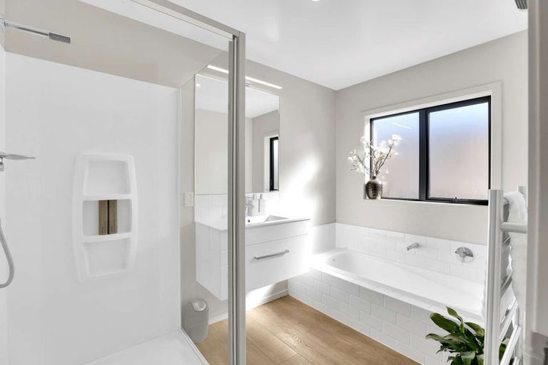 Photo of property in 71 Stratford Drive, Mount Pisa, Cromwell, 9383