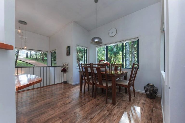Photo of property in 220 Woodlands Park Road, Titirangi, Auckland, 0604