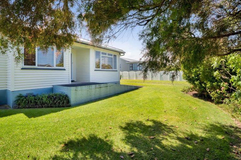 Photo of property in 53 Domett Street, Opunake, 4616