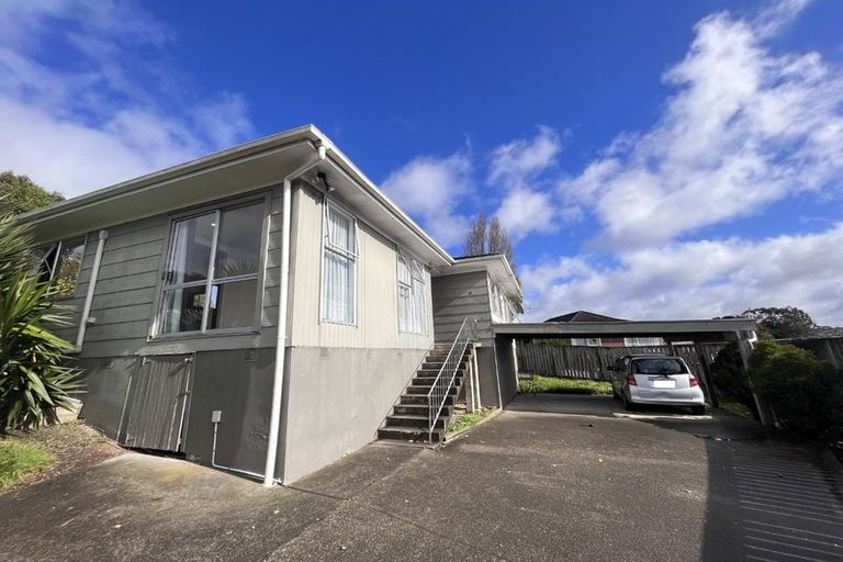 Photo of property in 8 Kelman Road, Kelston, Auckland, 0602
