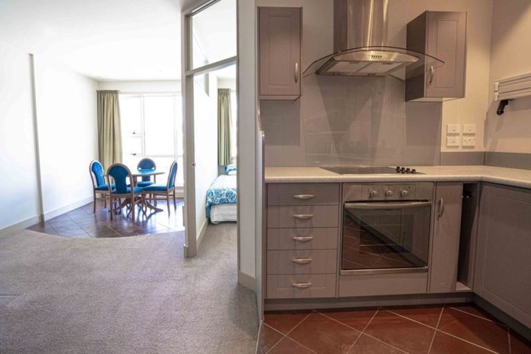 Photo of property in Stadium Garden Flats, 401/107 Thorndon Quay, Pipitea, Wellington, 6011