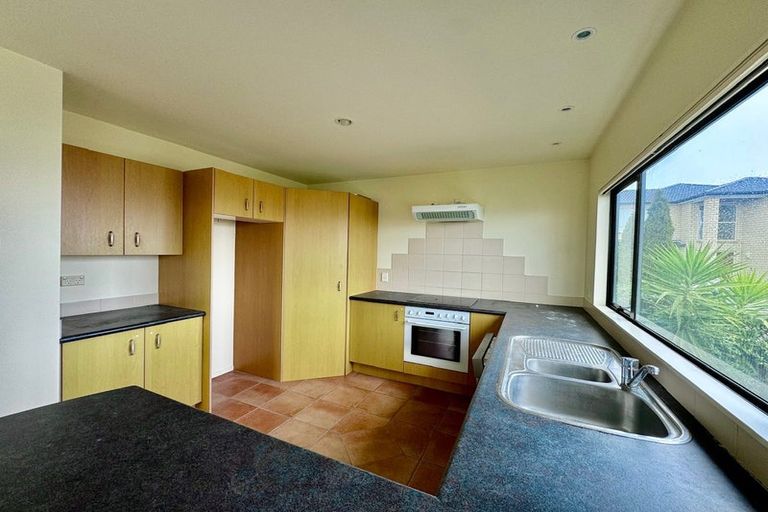 Photo of property in 2b Spencer Road, Pinehill, Auckland, 0632