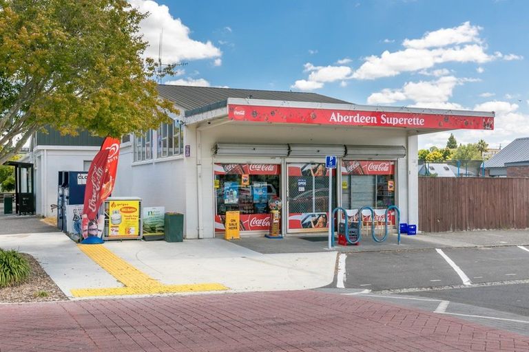 Photo of property in 97 Aberdeen Drive, Dinsdale, Hamilton, 3204