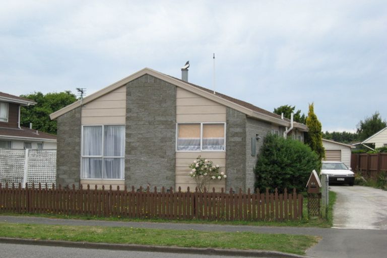Photo of property in 63 Kuaka Crescent, Bromley, Christchurch, 8062