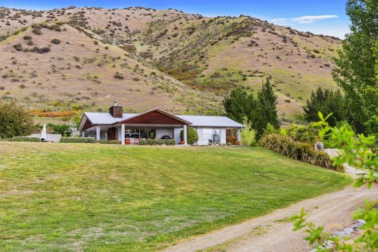 Photo of property in 560 Hurunui Bluff Road, Hurunui, Hawarden, 7385