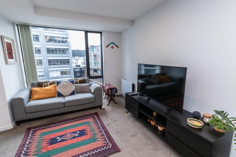 Photo of property in Pinnacle Apartments, E801/160 Victoria Street, Te Aro, Wellington, 6011