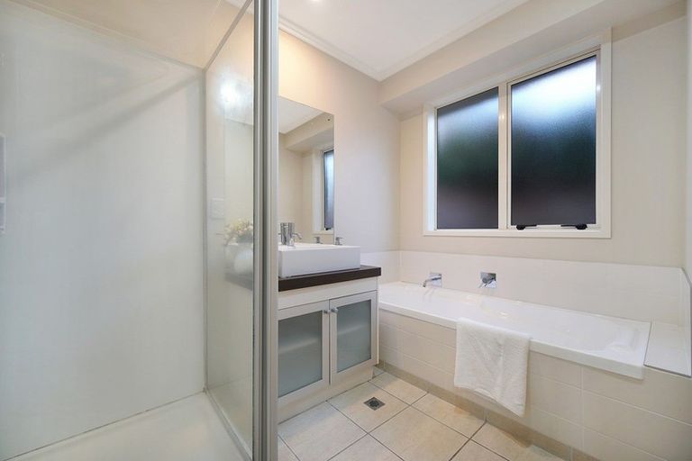 Photo of property in 10 Plantation Avenue, Flat Bush, Auckland, 2016