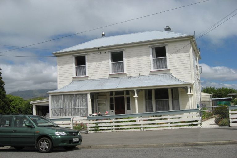 Photo of property in 19 Exeter Street, Lyttelton, 8082