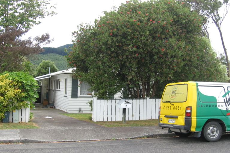 Photo of property in 3 Ruru Crescent, Heretaunga, Upper Hutt, 5018