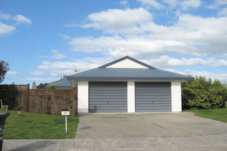 Photo of property in 11 Checketts Place, Papamoa Beach, Papamoa, 3118