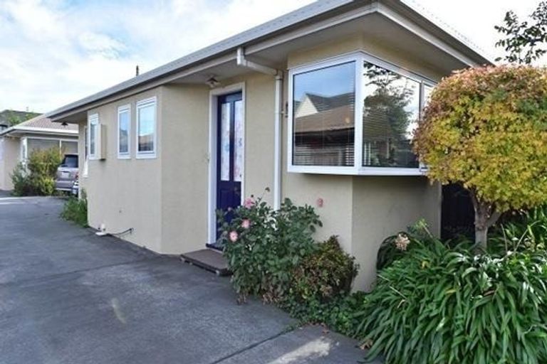 Photo of property in 1/165 Clarence Street, Riccarton, Christchurch, 8011
