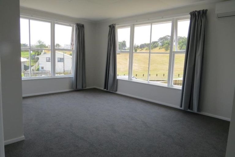 Photo of property in 25 Natone Street, Waitangirua, Porirua, 5024