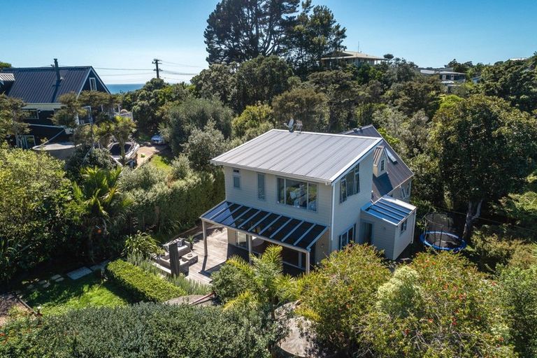 Photo of property in 88 Queens Drive, Oneroa, Waiheke Island, 1081