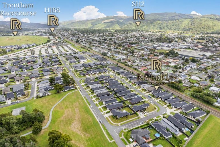 Photo of property in 22 Te Kaeaea Crescent, Wallaceville, Upper Hutt, 5018