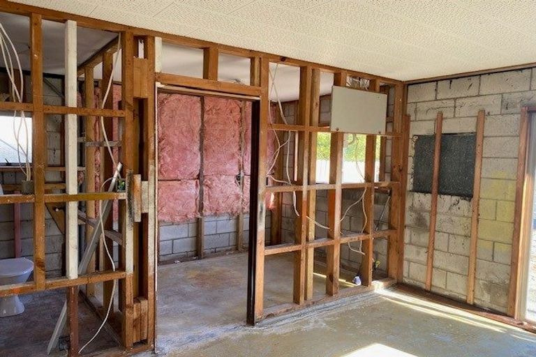 Photo of property in 1/22 Captain Scott Road, Glen Eden, Auckland, 0602