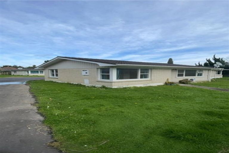 Photo of property in 2/3 Kita Road, Manurewa, Auckland, 2102