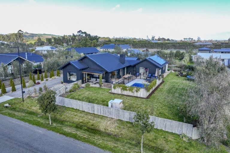 Photo of property in 6 Cape Grove, Haumoana, 4180