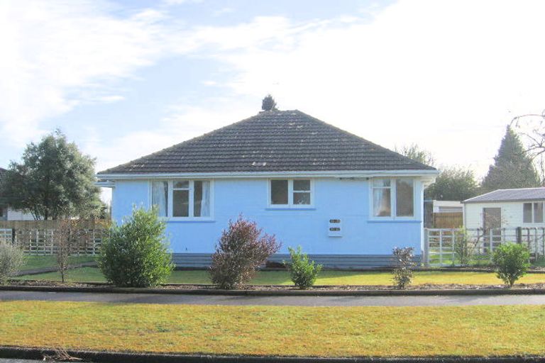 Photo of property in 25 Pollen Crescent, Melville, Hamilton, 3206