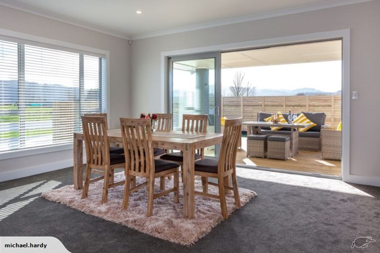 Photo of property in 154 Kupe Drive, Whitianga, 3510