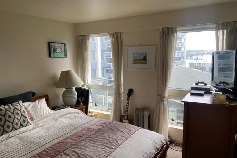 Photo of property in Terrace Heights Apartments, 6e/163 The Terrace, Wellington Central, Wellington, 6011