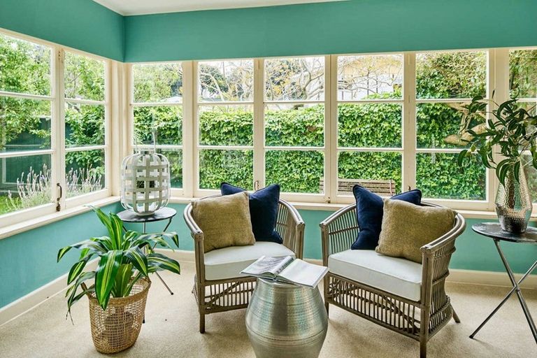 Photo of property in 398 Muritai Road, Eastbourne, Lower Hutt, 5013