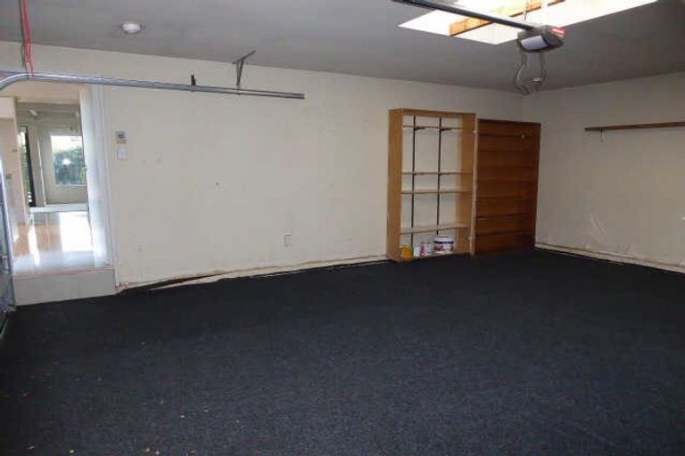 Photo of property in 1/52 Aikmans Road, Merivale, Christchurch, 8014