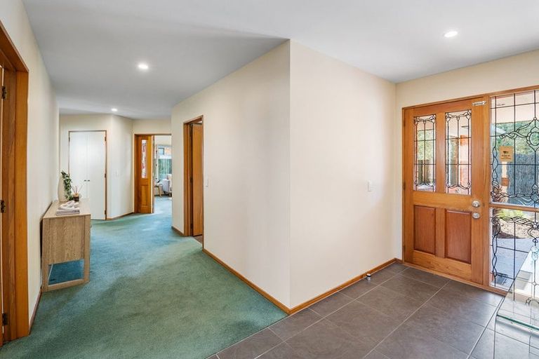 Photo of property in 32a Sawyers Arms Road, Northcote, Christchurch, 8052