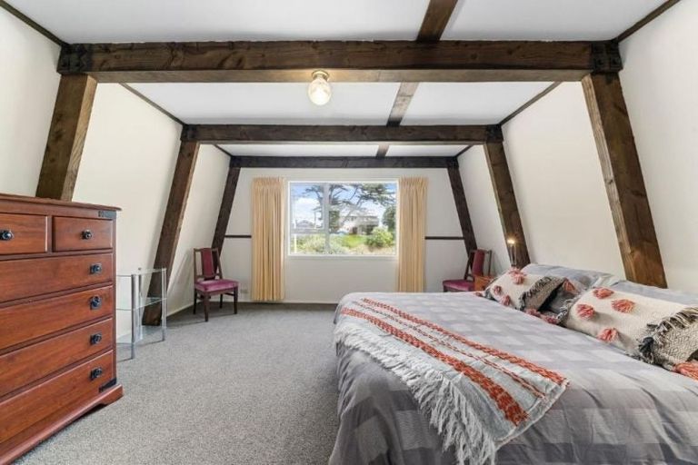 Photo of property in 56 Tutere Street, Waikanae Beach, Waikanae, 5036