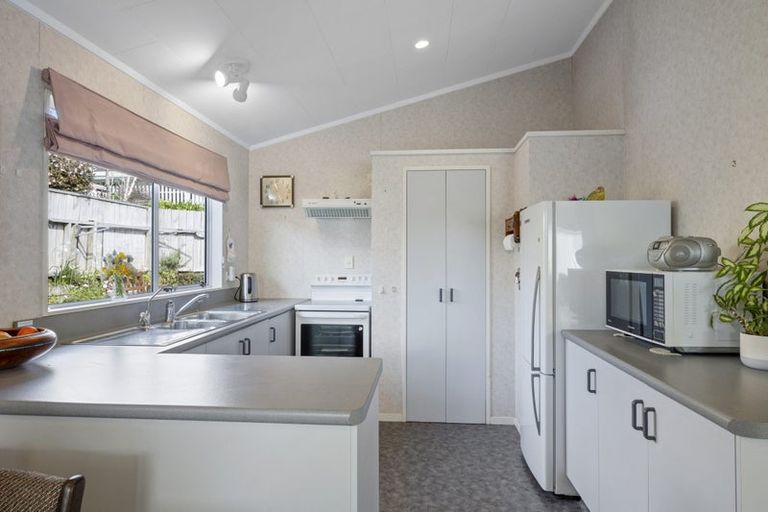 Photo of property in 3 Salcombe Terrace, Welbourn, New Plymouth, 4312