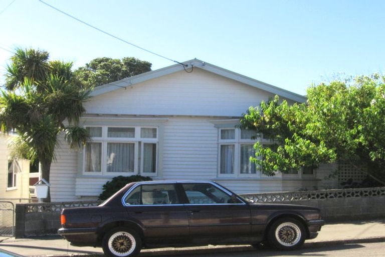Photo of property in 19 Somerset Avenue, Newtown, Wellington, 6021
