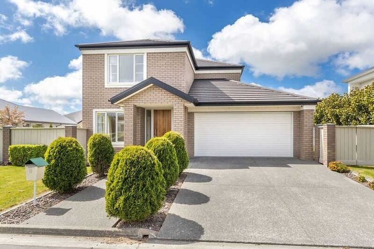Photo of property in 10 Applefield Court, Northwood, Christchurch, 8051