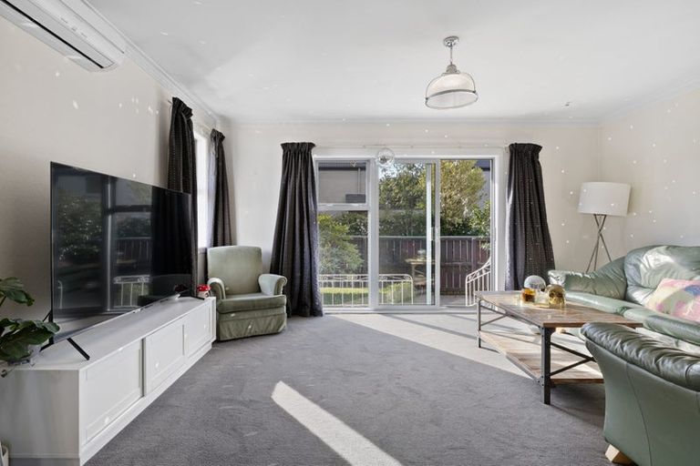 Photo of property in 3/230 Springfield Road, St Albans, Christchurch, 8014