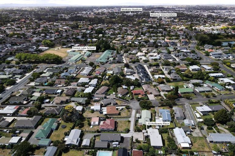 Photo of property in 23 Holloway Place, Forest Lake, Hamilton, 3200