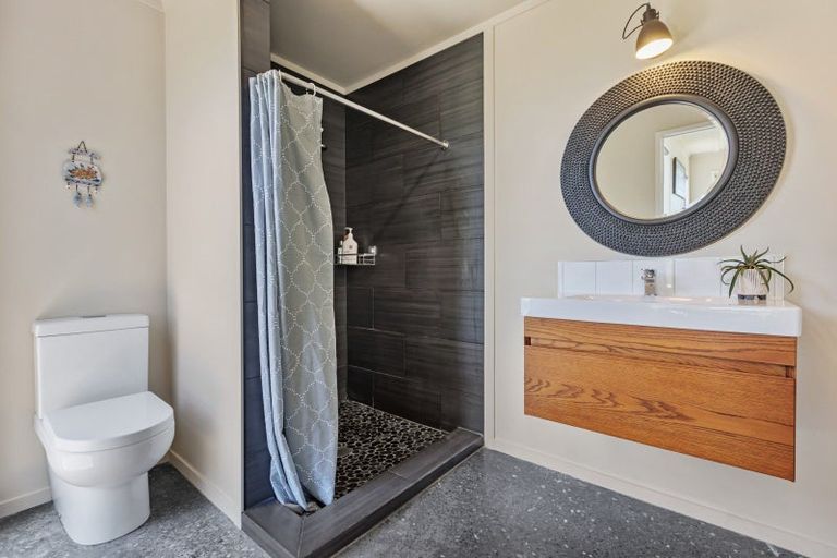 Photo of property in 61 Karamea Street, Whalers Gate, New Plymouth, 4310