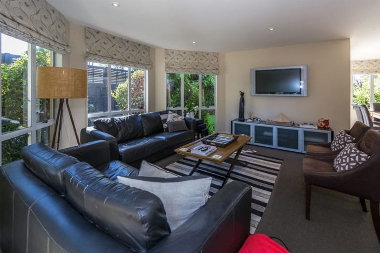 Photo of property in 6 Leabridge Mews, Harewood, Christchurch, 8051