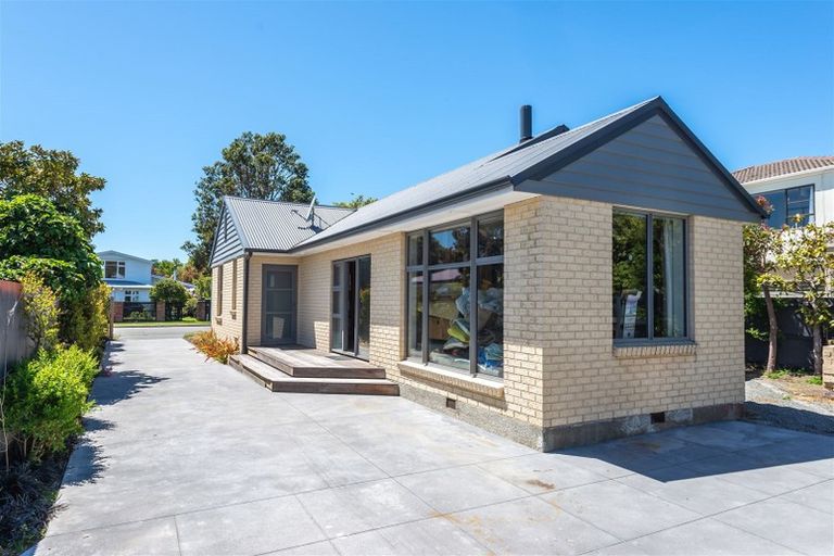 Photo of property in 35 Celia Street, Redcliffs, Christchurch, 8081
