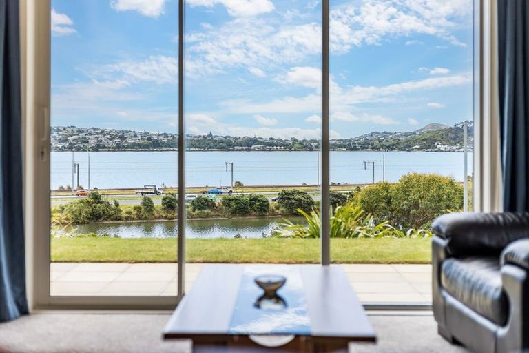 Photo of property in 10 John Burke Drive, Aotea, Porirua, 5024