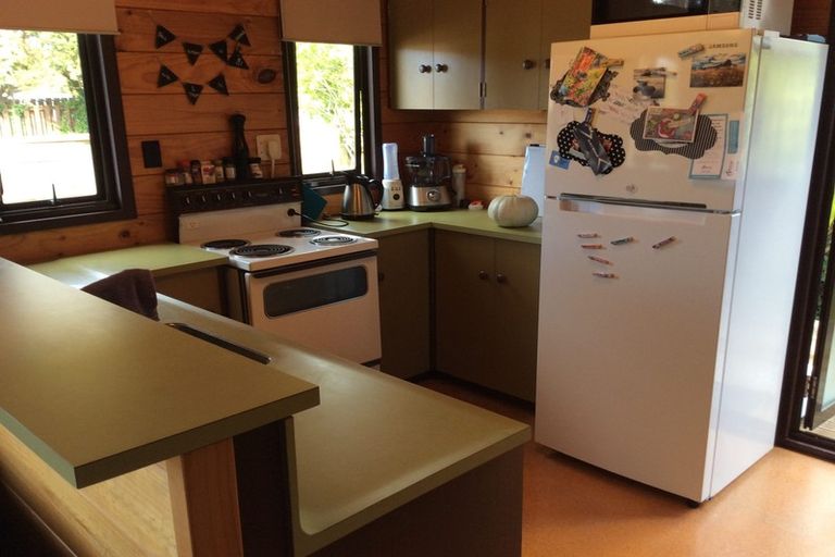 Photo of property in 6 Park Avenue, Waikanae, 5036