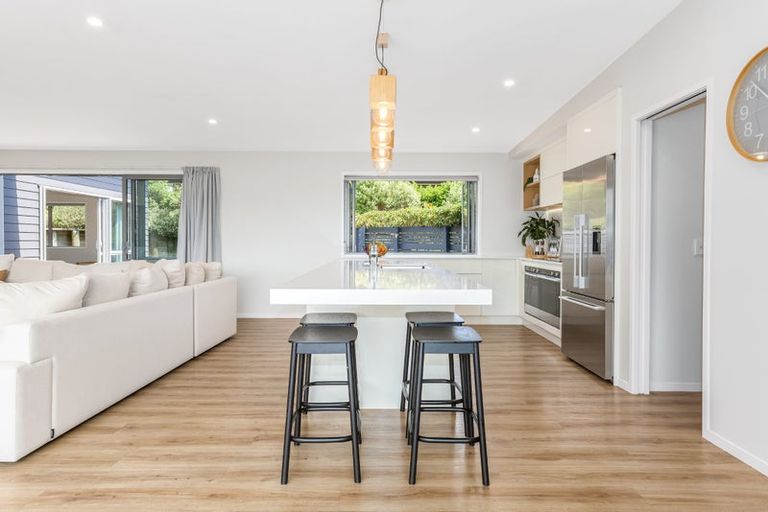 Photo of property in 136 Endeavour Drive, Whitby, Porirua, 5024