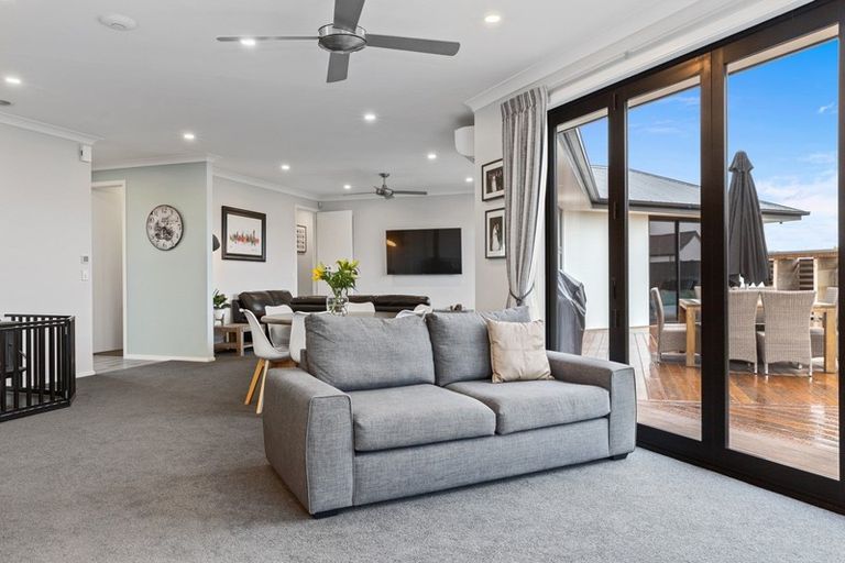 Photo of property in 83 Tiritiri Moana Drive, Pegasus, 7612