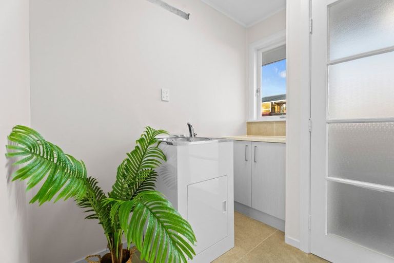 Photo of property in 2/7 Laburnum Road, New Windsor, Auckland, 0600