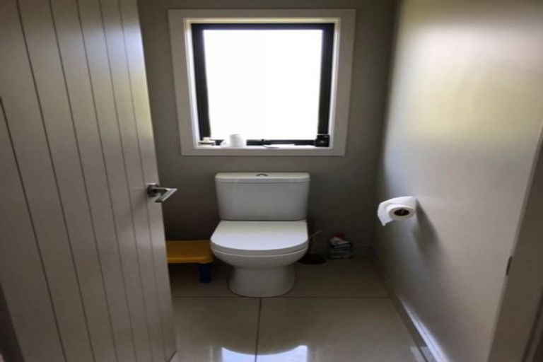 Photo of property in 1 Capricorn Place, Browns Bay, Auckland, 0630