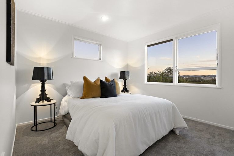 Photo of property in 20 Edgerton Road, Te Atatu Peninsula, Auckland, 0610