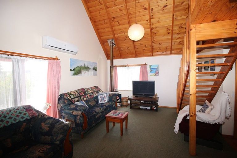 Photo of property in 216 Waimaire Avenue, Matarangi, Whitianga, 3592