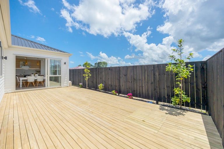Photo of property in 20 Babina Avenue, Kumeu, 0810
